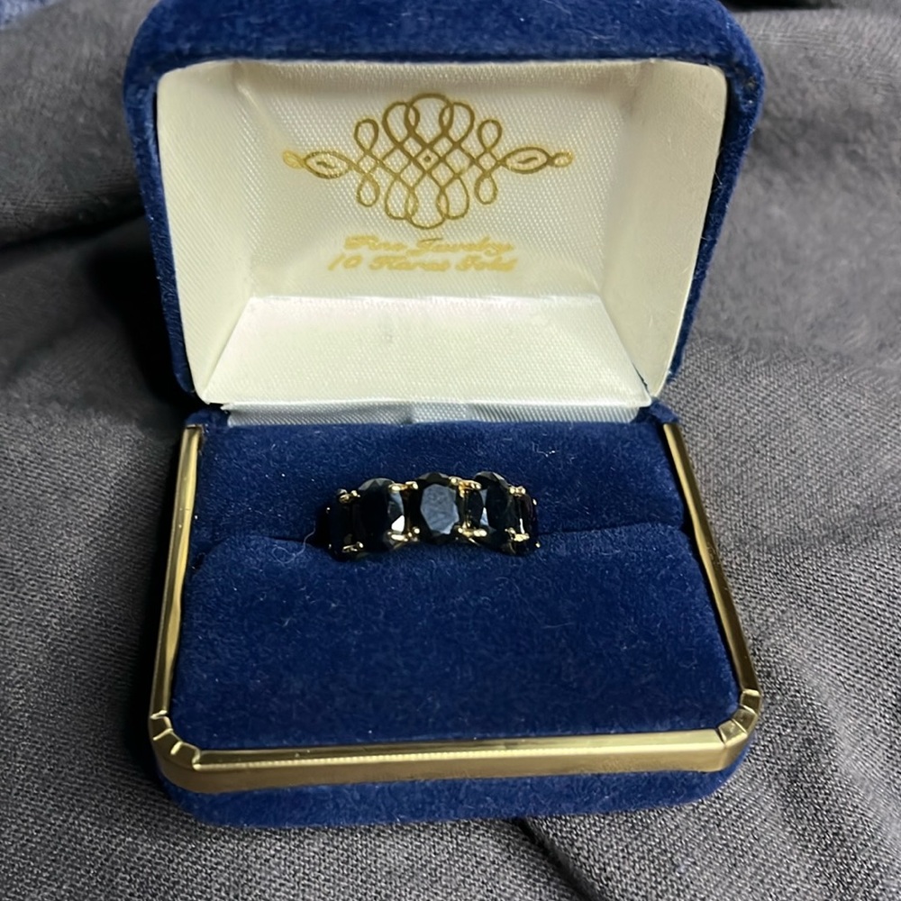 10k gold blue-black sapphire ring FINAL PRICE 24 hours LEFT